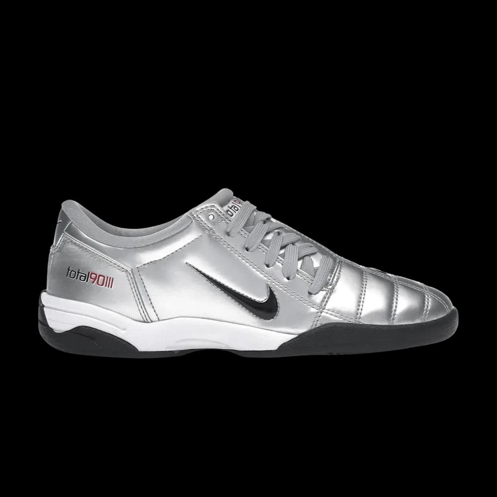 (W) Nike Total 90 Metallic Silver University Red